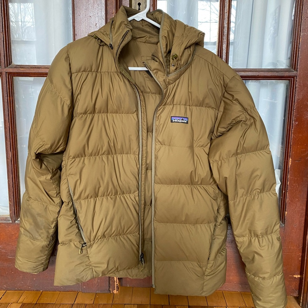 Men’s Patagonia Silent Down Jacket Size Sm